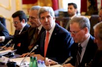 كيري يحذر من ان 