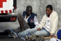 المغرب يعتقل قرابة 50 مهاجرًا كانوا يحاولون الوصول إلى سبتة