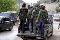 الجيش الحر يعلن أسر عدد من قوات الاسد في دير الزور