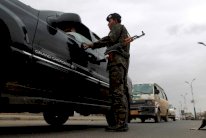 السجن من سنتين الى سبع سنوات لعشرة من عناصر القاعدة في اليمن 