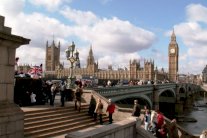 إعفاء مواطني أربع دول خليجية من تأشيرة الدخول إلى بريطانيا