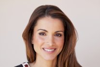 الملكة رانيا: الملك عبدالله مؤمن بمشاركة الشعب بالإصلاح