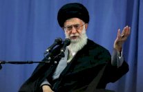 خامنئي ليس متفائلًا لكنه يدعم المفاوضين الإيرانيين في الملف النووي