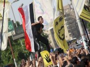 مصر: 36 إحتجاجاً يومياً بسبب الصراع السياسي مع الإخوان