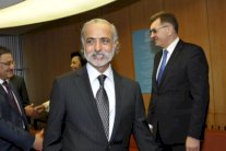 نهيان بن مبارك: العالم في حاجة إلى حكمة زايد ودولتنا تقدر دور اليونسكو