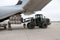 الجيش الاميركي يرسل وسائل اغاثة اضافية الى الفيليبين