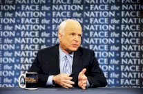 ماكين: على أوباما الاعتذار من ميركل