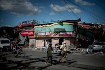  الاعلام الصيني الرسمي يعتبر ان على بكين ارسال سفن حربية 