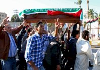 نجاة الحاكم العسكري لمدينة بنغازي الليبية من محاولة اغتيال ومقتل احد مرافقيه