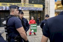 روسيا تمدد احتجاز ناشط اول في غرينبيس ثلاثة اشهر