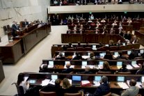 نتانياهو يدعو عباس لزيارة الكنيست والاعتراف بالرابط بين اليهود وارض اسرائيل