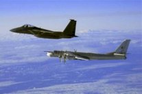 مقاتلتان روسيتان حلقتا قريباً جداً من الأجواء اليابانية