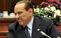 انصار برلوسكوني ينتقلون الى صفوف المعارضة