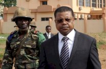 فرنسا مستعدة لارسال 800 جندي اضافي الى افريقيا الوسطى