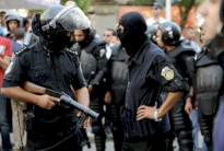 أكثر من 50 شرطيًا جرحوا خلال مواجهات في سليانة التونسية