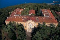 أميركا تضغط على تركيا لإعادة فتح مدرسة مسيحية أغلقت عام 1971