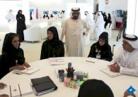 محمد بن راشد يعمل بـ