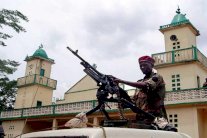 التحقيق في اكتشاف مخزن اسلحة في منزل وزير بافريقيا الوسطى