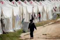 أنقرة تبني مخيما جديدا لمساعدة المشردين السوريين