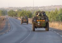 الجنود الفرنسيون جاهزون في الكاميرون للتدخل في افريقيا الوسطى