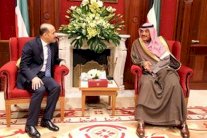 أمير دولة الكويت يستقبل أحمد الجربا