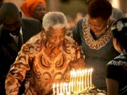 مانديلا... رمز عالمي للحرية والمصالحة