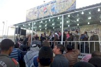 محتجو العراق يرفضون تعليق اعتصاماتهم أو استغلالها إنتخابيا