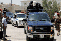 أبو قتادة يطعن بوجود قاضٍ عسكري بمحاكمته