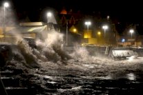 اللبنانيون بانتظار العاصفة الكسا