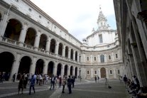  ماتيو رينزي يحقق فوزا ساحقا في الانتخابات التمهيدية للحزب الديمقراطي في ايطاليا 