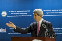 جون كيري في دلتا ميكونغ بعد 45 عاما على حرب فيتنام 