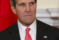 كيري يحذر بكين من انشاء منطقة للدفاع الجوي فوق بحر الصين الجنوبي