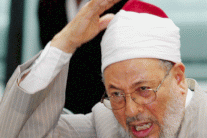 قرضاوي يفتتح بث (رابعة) الإخوانية من اسطنبول