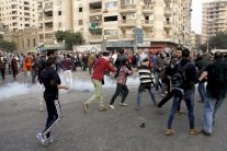 450 من سجناء الاخوان يبدأون اضرابا عن الطعام 