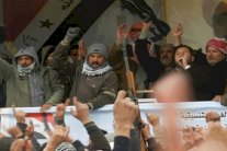 مفتٍ سني يدعو القوات العراقية الى عصيان الاوامر والانضمام لـ