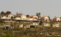 اسرائيل ستعلن عن بناء وحدات استيطانية جديدة بالتزامن مع الافراج عن معتقلين فلسطينيين