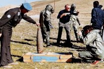 تحذير أميركي: الألغام والذخائر أهم تحدّيات العراق 