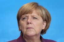 ميركل معزولة أوروبيًا بعد دعوتها إلى إصلاح منطقة اليورو