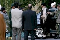 إحدى شركات الخامنئي تستحوذ بالبلطجة على وكالة 