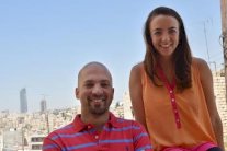 مسيحيان يبيعان الحجاب الإسلامي إلكترونيًا