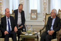 النجيفي يدعو طهران لسحب دعمها اللامحدود للأسد لإبقائه في السلطة