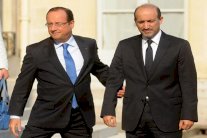 الجربا إلى باريس لبحث الملف السوري 