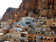 معلولا يهددها الموت ومصير مسيحيي المشرق بخطر