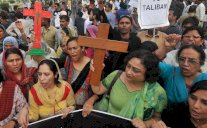 مسيحيّو باكستان يتخوّفون من الإبادة على أيادي المتطرّفين