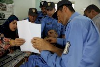 اكراد العراق يقترون السبت وسط توتر داخلي واقليمي