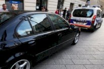 بائع مجوهرات فرنسي قتل سارقه فحوّله