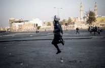 السلطات البحرينية تعتقل قياديا في المعارضة بتهمة التحريض على العنف