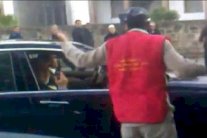 عاطلون يحاصرون رئيس الحكومة المغربية والشرطة تتدخل لتحريره