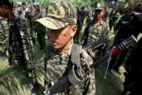 الجيش الفلبيني يدعو المتمردين المسلمين إلى الاستسلام