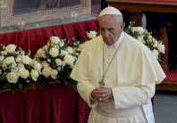 البابا يدعو مجددا لسلوك طريق الحوار والتفاوض في سوريا